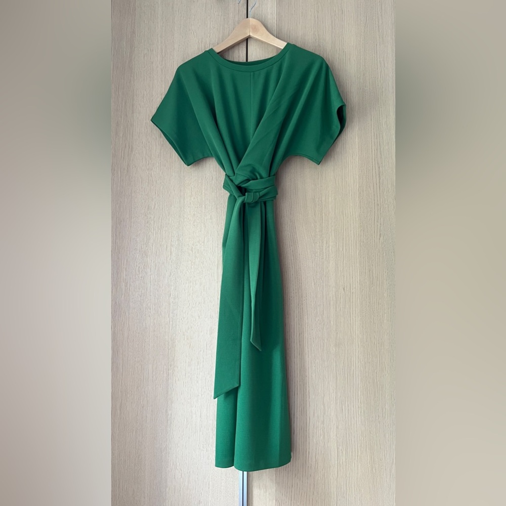 Alexia Admor slim fit faux wrap dress, size M